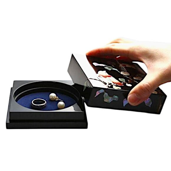 Japanese Raden Mother of Pearl Tea Flowers and Cassowaries Lacquer Jewelry Box - Picture 10 of 12